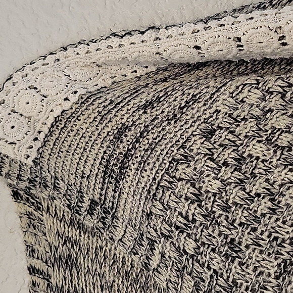 Paper Crane Sweater with Crochet Detail - Picture 3 of 4